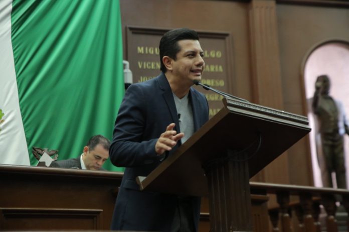 López Obrador busca permanecer en el poder con la Revocación de Mandato: Escobar Ledesma