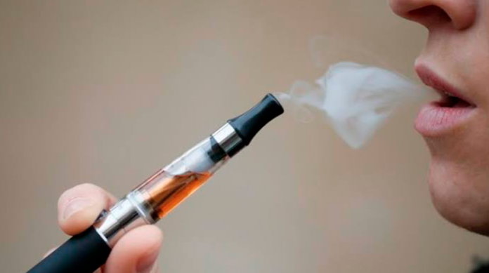 Vapeadores provocan daño pulmonar grave en pocas horas: especialista