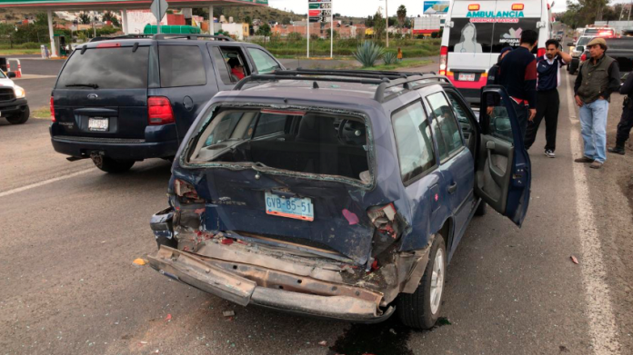 Se registra carambola vehicular a la altura del escuela de veterinaria “La Posta”