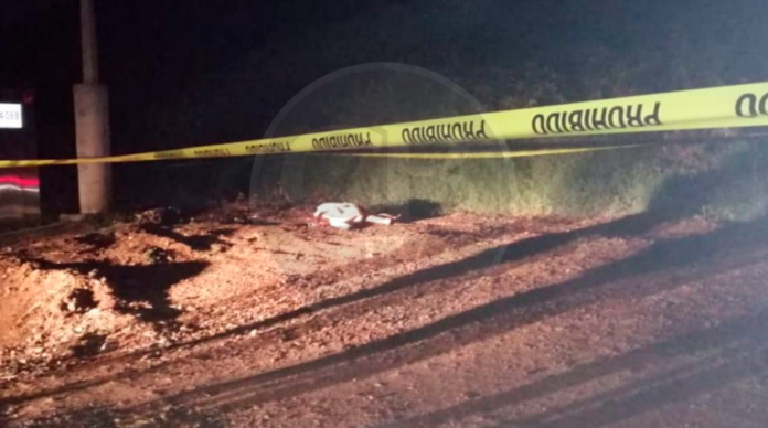 Hallan a pareja muerta en una brecha de Uruapan; estaban semidesnudos