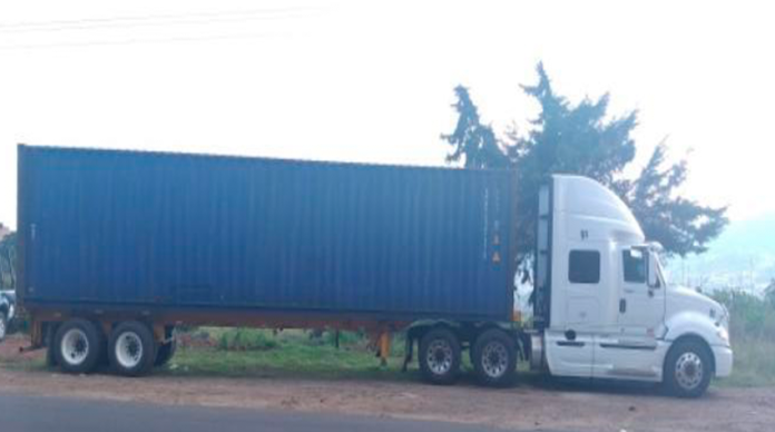 Recuperan SSP y Policía Municipal camión con reporte de robo  