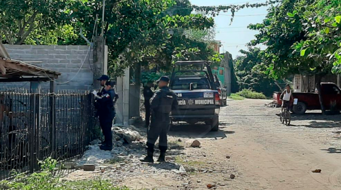 Hallan un muerto en la colonia Independencia de Lázaro Cárdenas