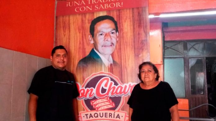 Uno de los negocios de comida con más tradición en Uruapan, son los tacos dorados y tortas 