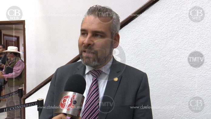 Ramírez Bedolla promueve Ley de Austeridad para funcionarios públicos de Michoacán