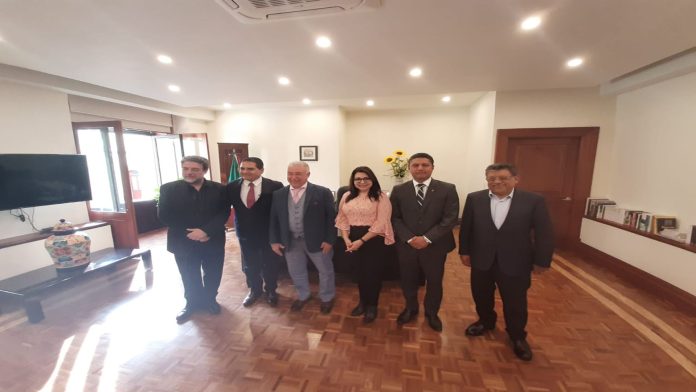 Rector de la UMNSH y titular de la SEP se reunen; se siguen gestionando recursos