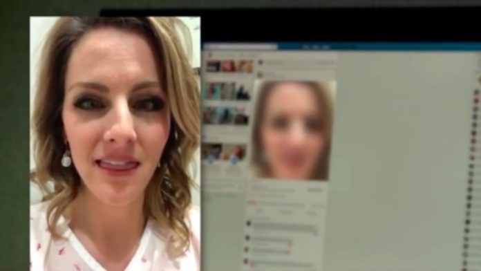 Periodista trasmite su mamografía por Facebook Live y le diagnostican cáncer de seno