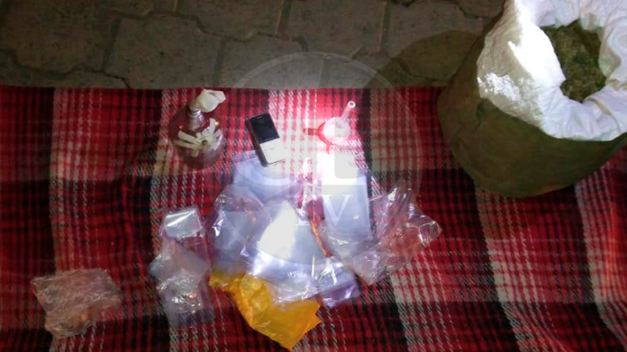 Lo arrestan con cuatro kilos de marihuana; tiene otros delitos pendientes