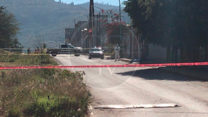 Morelia: Asesinan a un hombre cerca de la salida a Charo