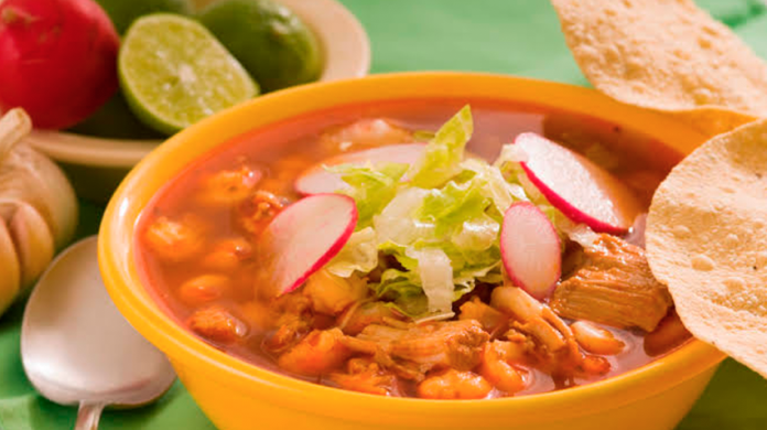 Pozole, buñuelos y tamales, las comidas que más se consumen en temporada decembrinas