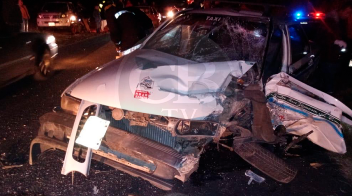 Grave chofer de “Máquinas Rojas” tras chocar con una camioneta