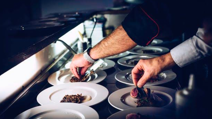 Restaurante utilizaba opio en sus platillos para volver adictos a sus clientes