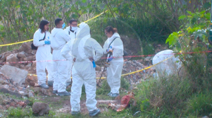 Abandonan cuerpo a pocos metros de Bachilleres en Apatzingán