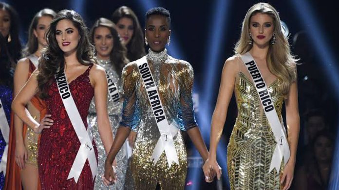 Zozibini Tunzi, originaria de Sudáfrica, fue coronada como Miss Universo 2019 gracias a su trabajo como activista en contra de la violencia de género.