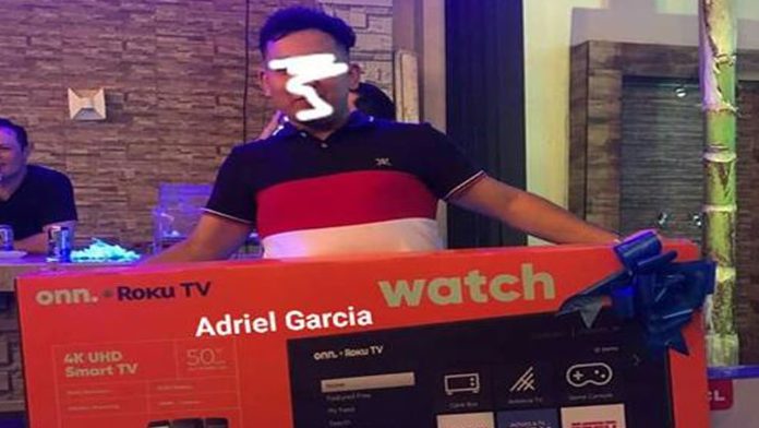 Empleado renuncia tras ganarse una pantalla de 50 pulgadas; llevaba 5 días trabajando