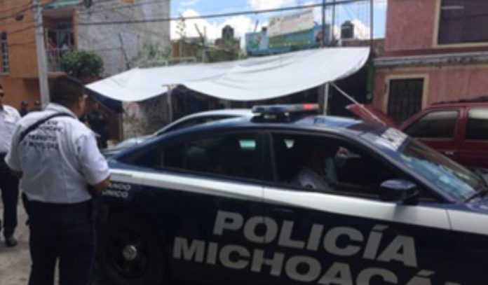 Arrestan a motociclista que disparó al aire al sur de Morelia