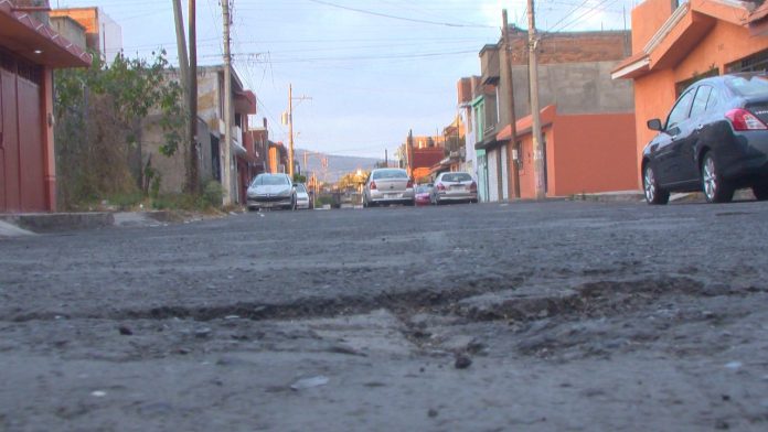 Baches en la colonia Jardines de Guadalupe