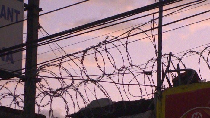 “Colonia problemática”, expresaron locatarios de la calle Carlos Rovirosa