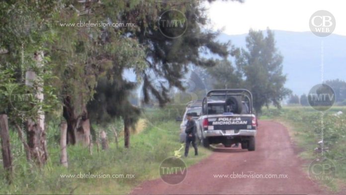 Abandonan a un joven muerto en Los Ajolotes