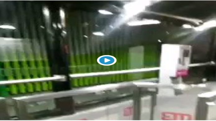Video: Captan a “fantasma” usando el Metro
