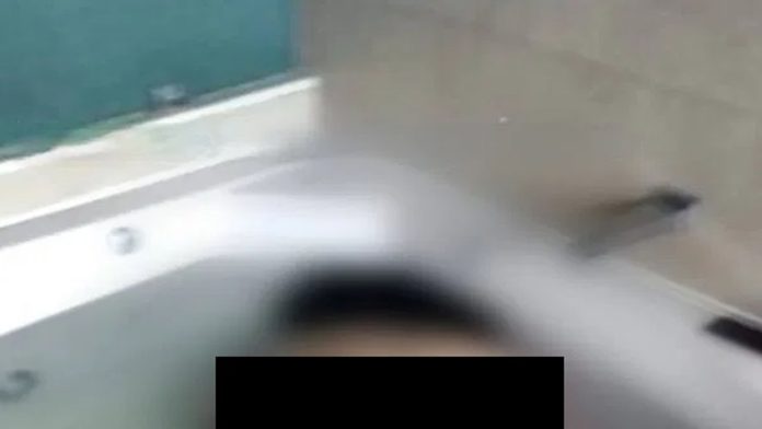 Hallan a mujer muerta dentro del jacuzzi de un motel