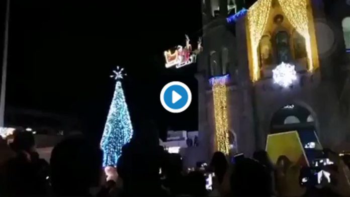 Santa Claus sobrevuela Tlaxcala y se estrella contra un edificio