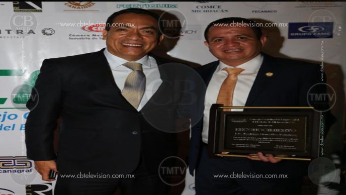 Reconocen empresarios labor de la Unidad Especializada de Combate al Secuestro en Michoacán