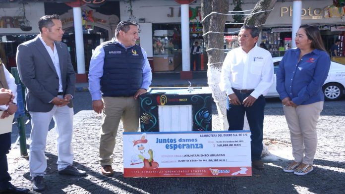 Fundación Merza realiza donación para construcción de bebederos