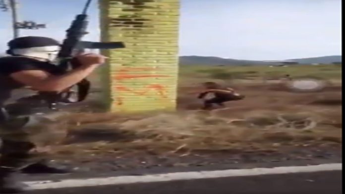 Video: Los Viagras se graban entrando a Michoacán para combatir con el CJNG