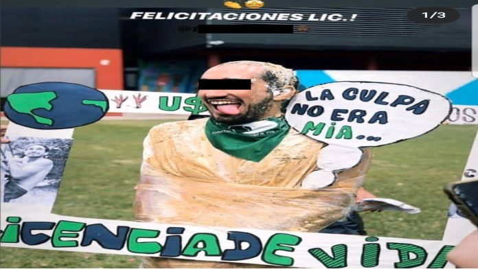 Hombre se burla de los feminicidios tras titularse; le anulan su tesis