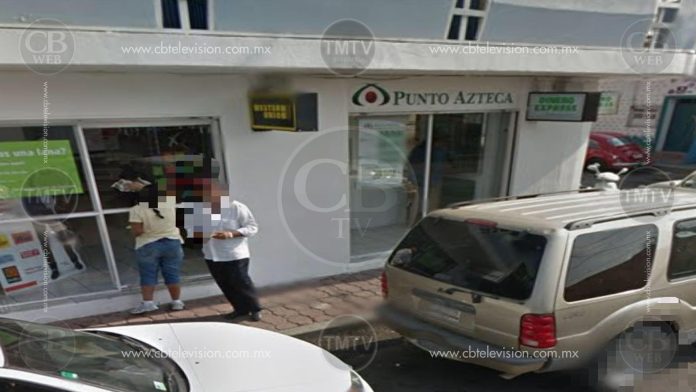 Vestidos de policías se llevan 2 millones de pesos del Banco Azteca