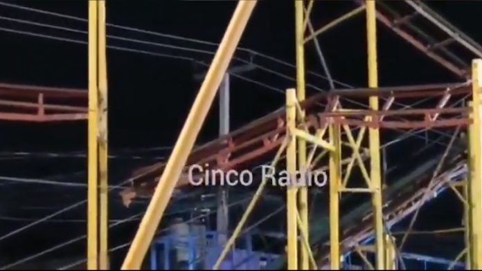 Video: Juego mecánico se desploma; hay cuatro heridos