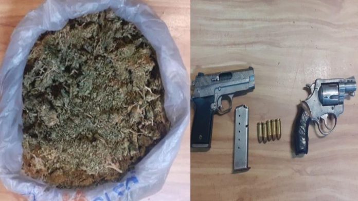 Detiene SSP a dos en posesión de armas y droga, en Zamora