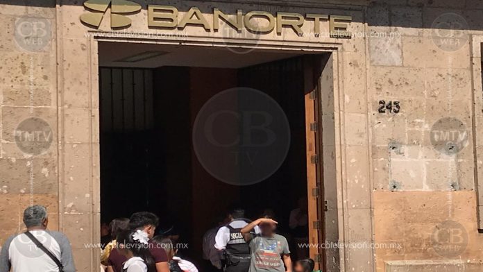 Intentan asaltar banco en pleno centro de Morelia