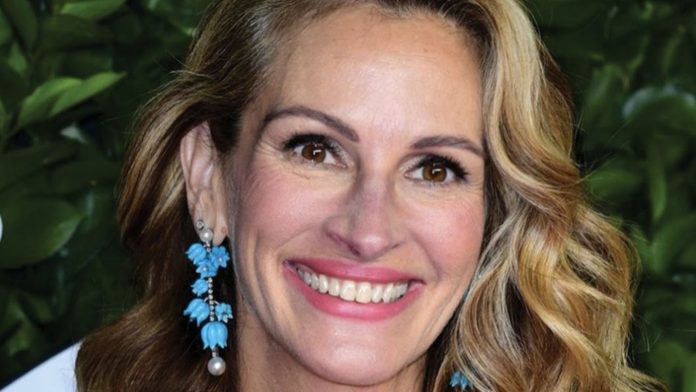 Julia Roberts impulsará empoderamiento de niñas junto a Michelle Obama