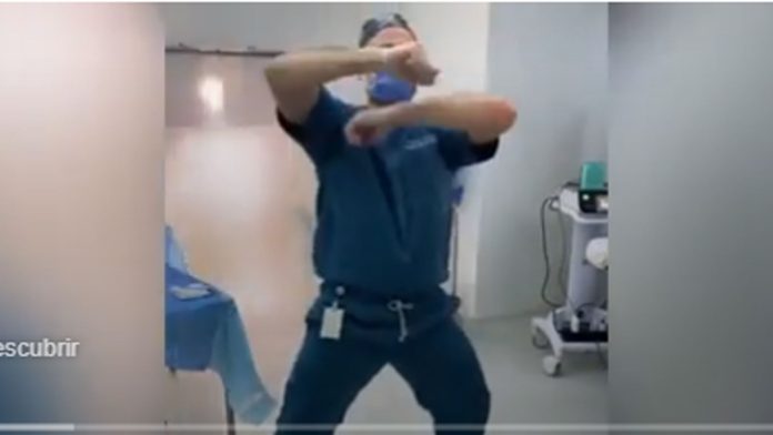 Video Viral: Médico baila al ritmo de J Balvin en el quirófano
