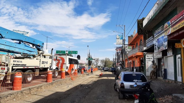 Continúan malas ventas por reparaciones en la Av Madero Poniente