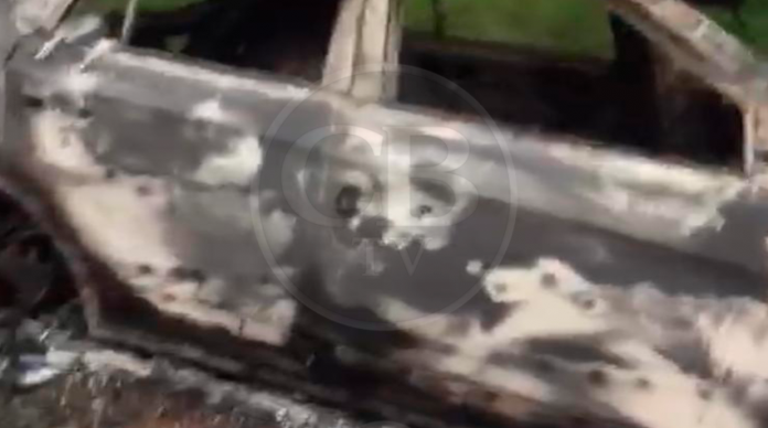 VIDEO: Hallan auto con cuerpos calcinados en Los Reyes