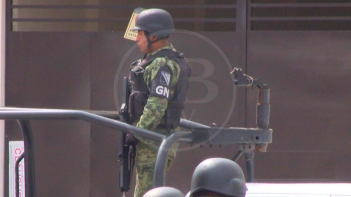 Caen dos en Chaparaco, portaban armas largas y un automóvil