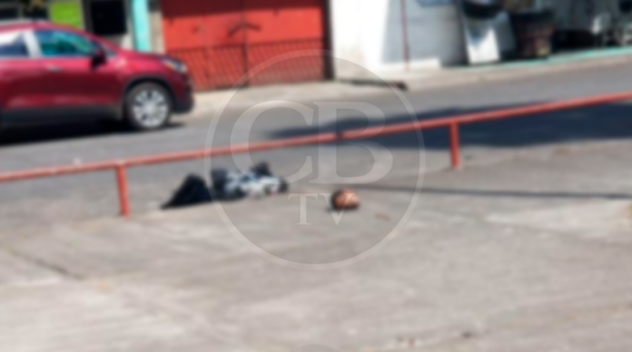 Arrojan desmembrado en la plaza Zumpimito de Uruapan