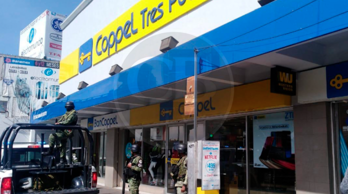 Otra falsa alarma de bomba, ahora en Coppel Tres Puentes