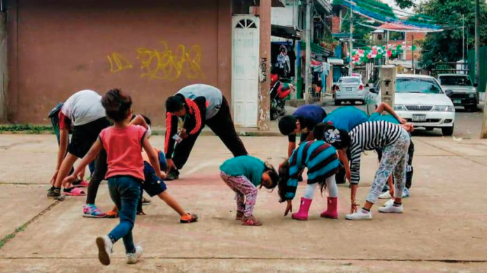 Llega “Deporte en tu Colonia” a miles de niñas y niños de Uruapan