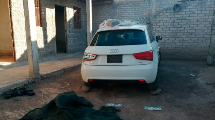 En cateo, recupera FGE vehículo con reporte de robo con violencia