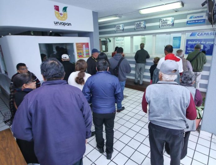 Uruapenses responden a pago de Predial en inicio de año