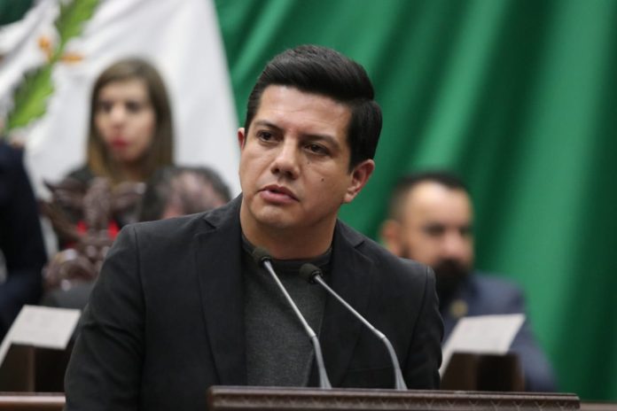 Es necesario conocer acuerdo educativo entre Michoacán y Federación: Oscar Escobar