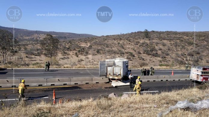 Persecución entre militares y huachicoleros en Tarímbaro