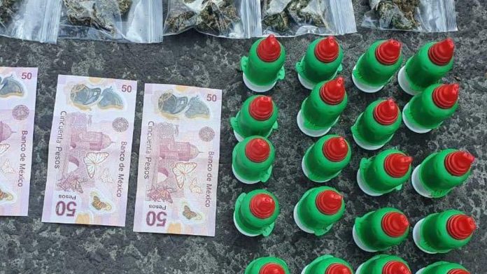 Detienen a tres por vender Pelón Pelo Rico con marihuana