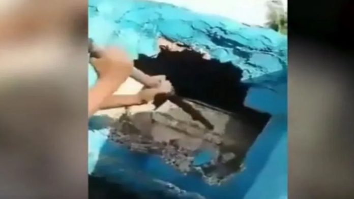 Video: Niños se graban profanando tumba