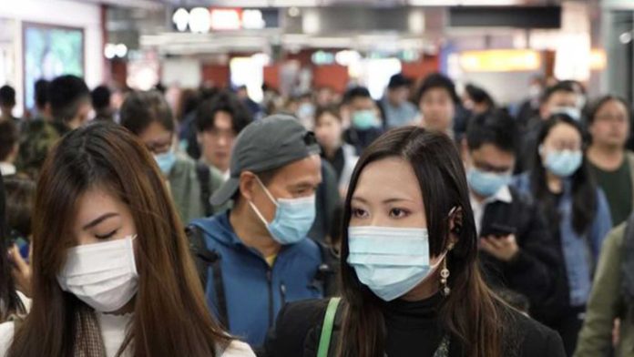 Van 18 fallecidos por brote del coronavirus en China