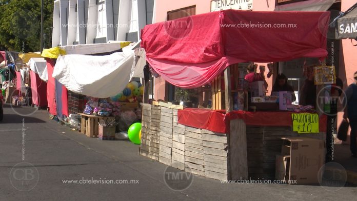 Locatarios del Mercado Independencia cansados del ambulantaje informal