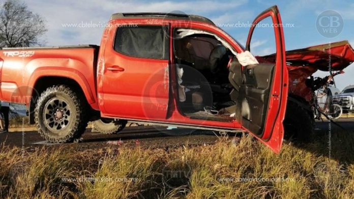 Choque carretero le cobra la vida al hijo del ex edil de Yurecuaro